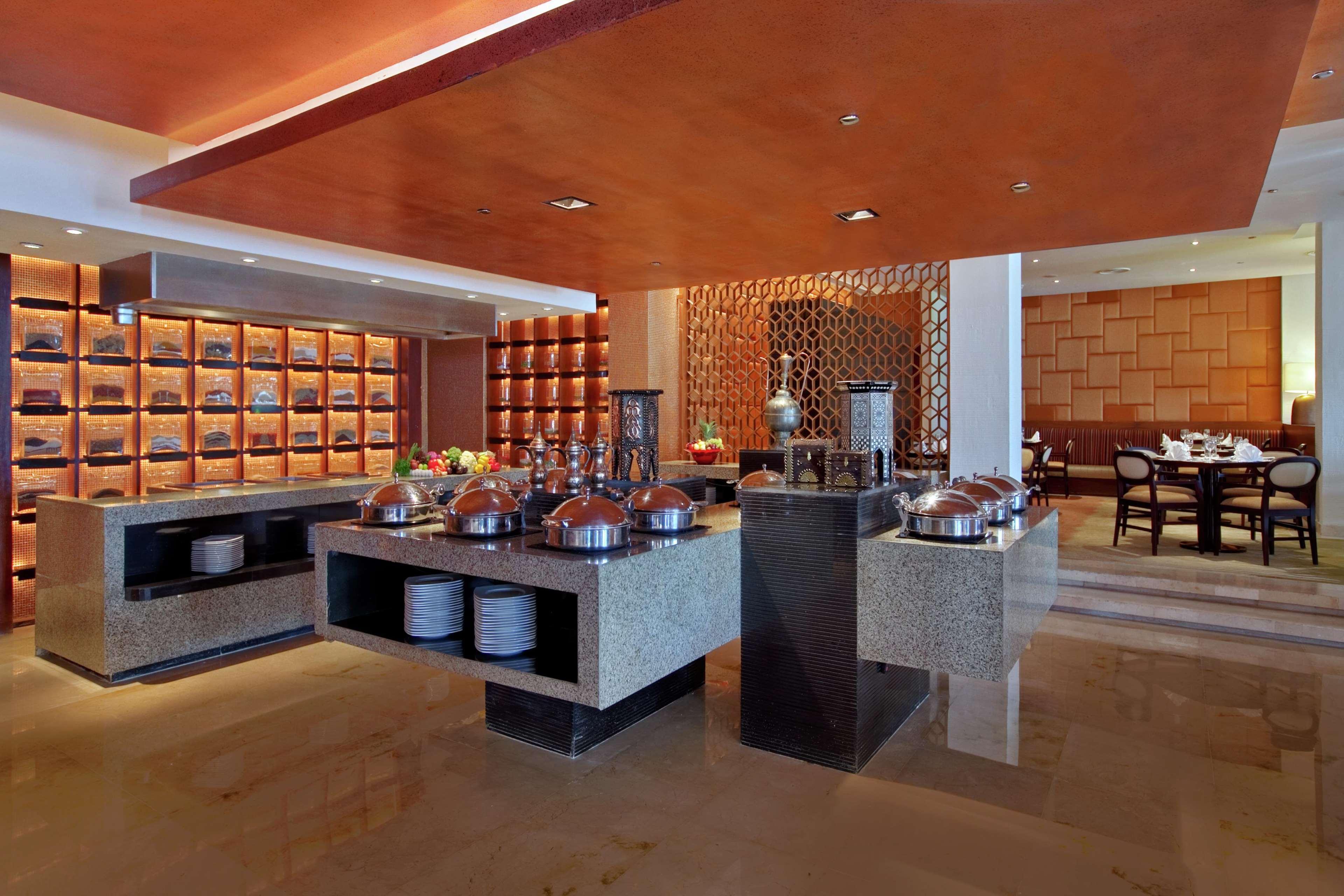 Hilton Luxor Resort & Spa Εστιατόριο φωτογραφία